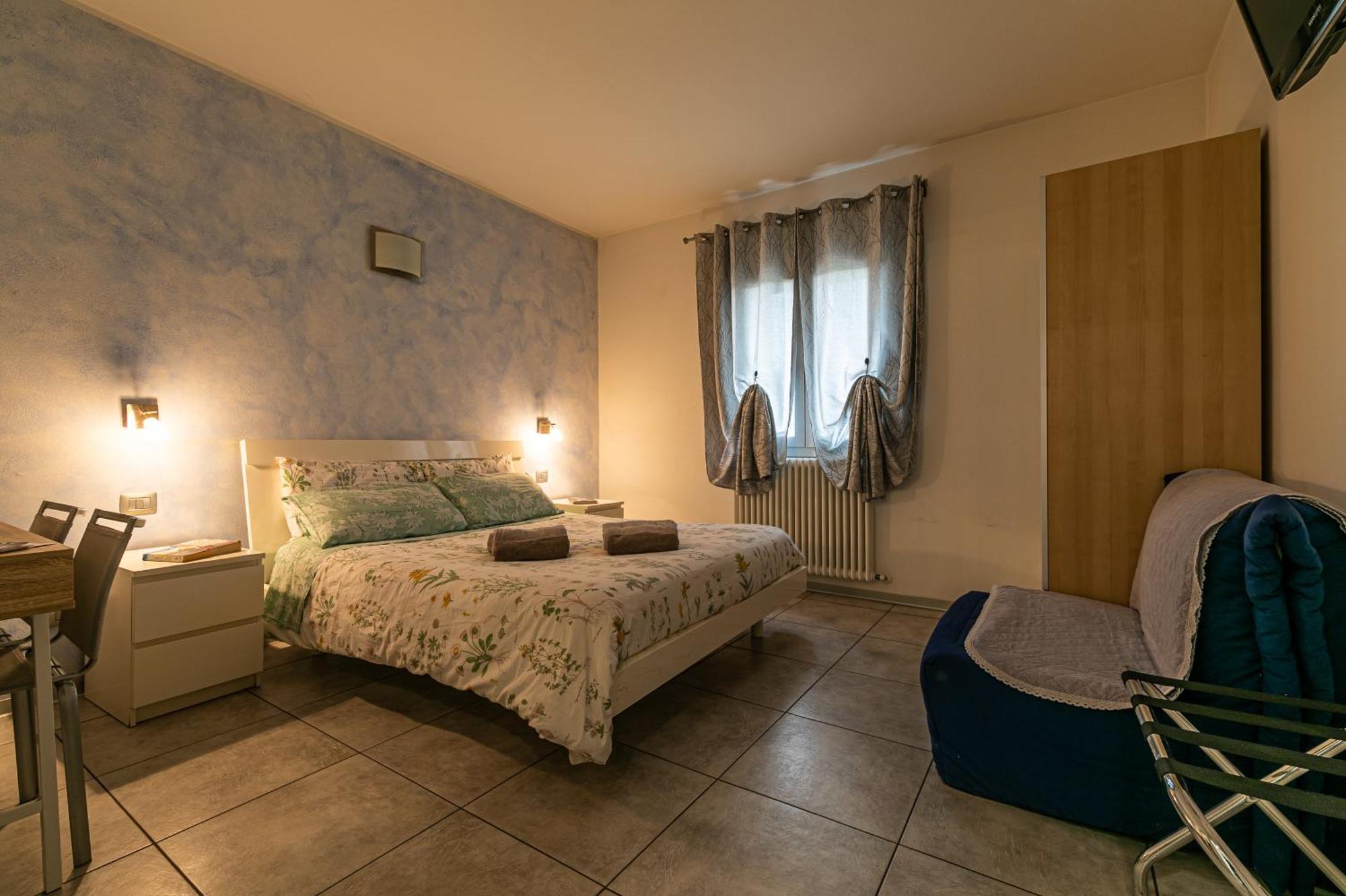 Classic Triple Room,1164686348:JPEG